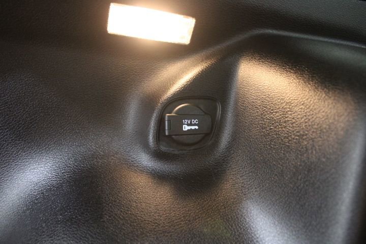 Used 2022 Jeep Cherokee Limited image 16