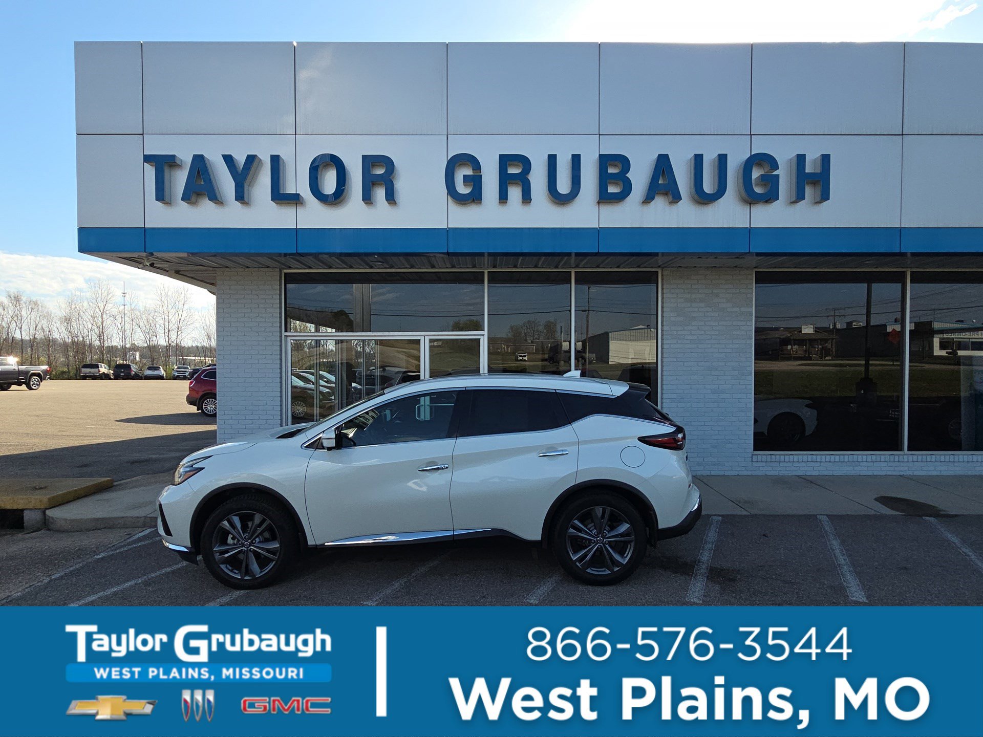 Used 2021 Nissan Murano Platinum image 1