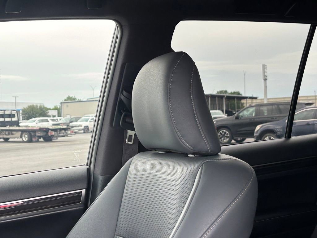 Used 2023 Lexus GX 460 Premium w/ Premium Package AWD/4WD image 12