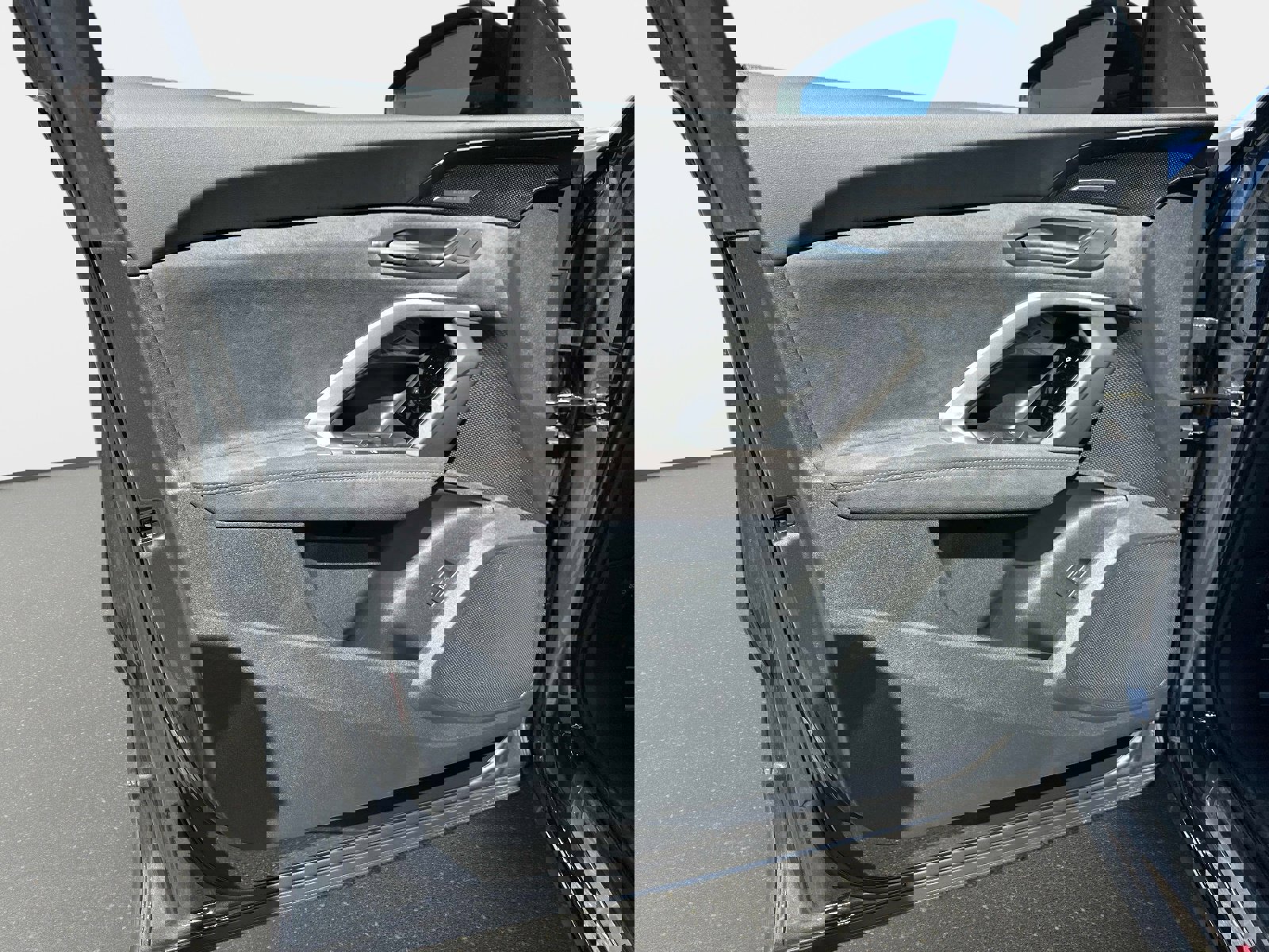 New 2025 Audi SQ5 Premium Plus image 17