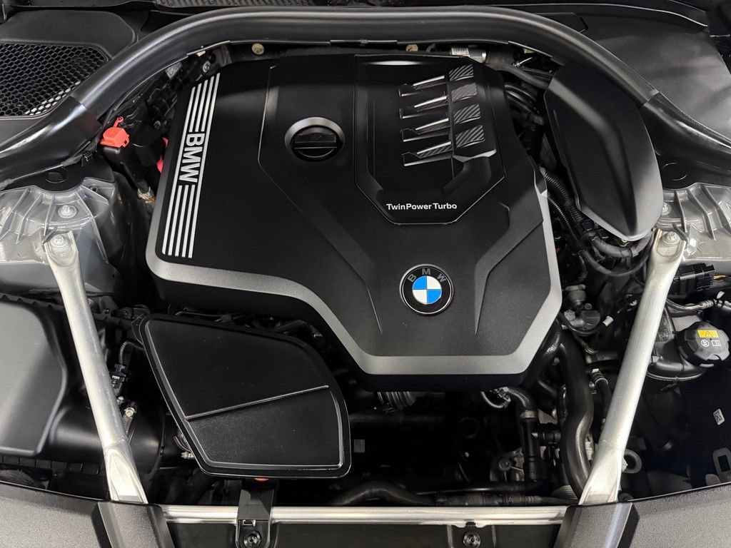 Used 2021 BMW 530i w/ Executive Package RWD image 9