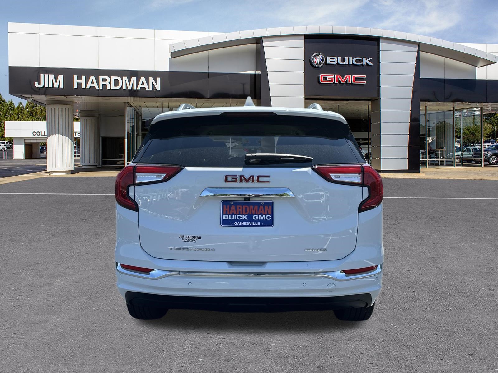 Used 2023 GMC Terrain Denali w/ Denali Premium Package image 6