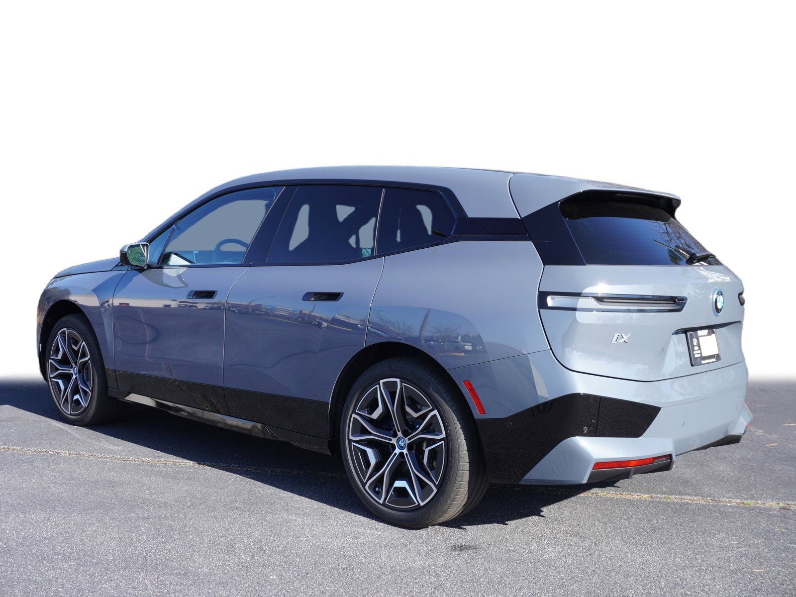 New 2025 BMW iX xDrive50 image 26