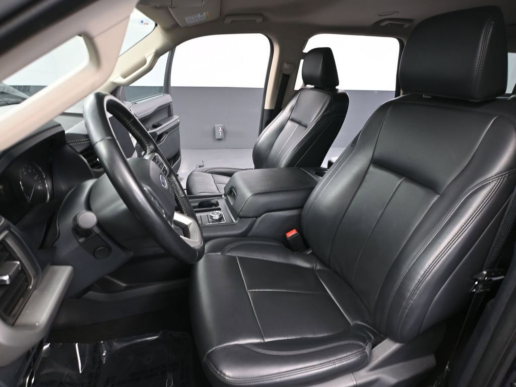 Used 2024 Ford Expedition Max XLT image 25