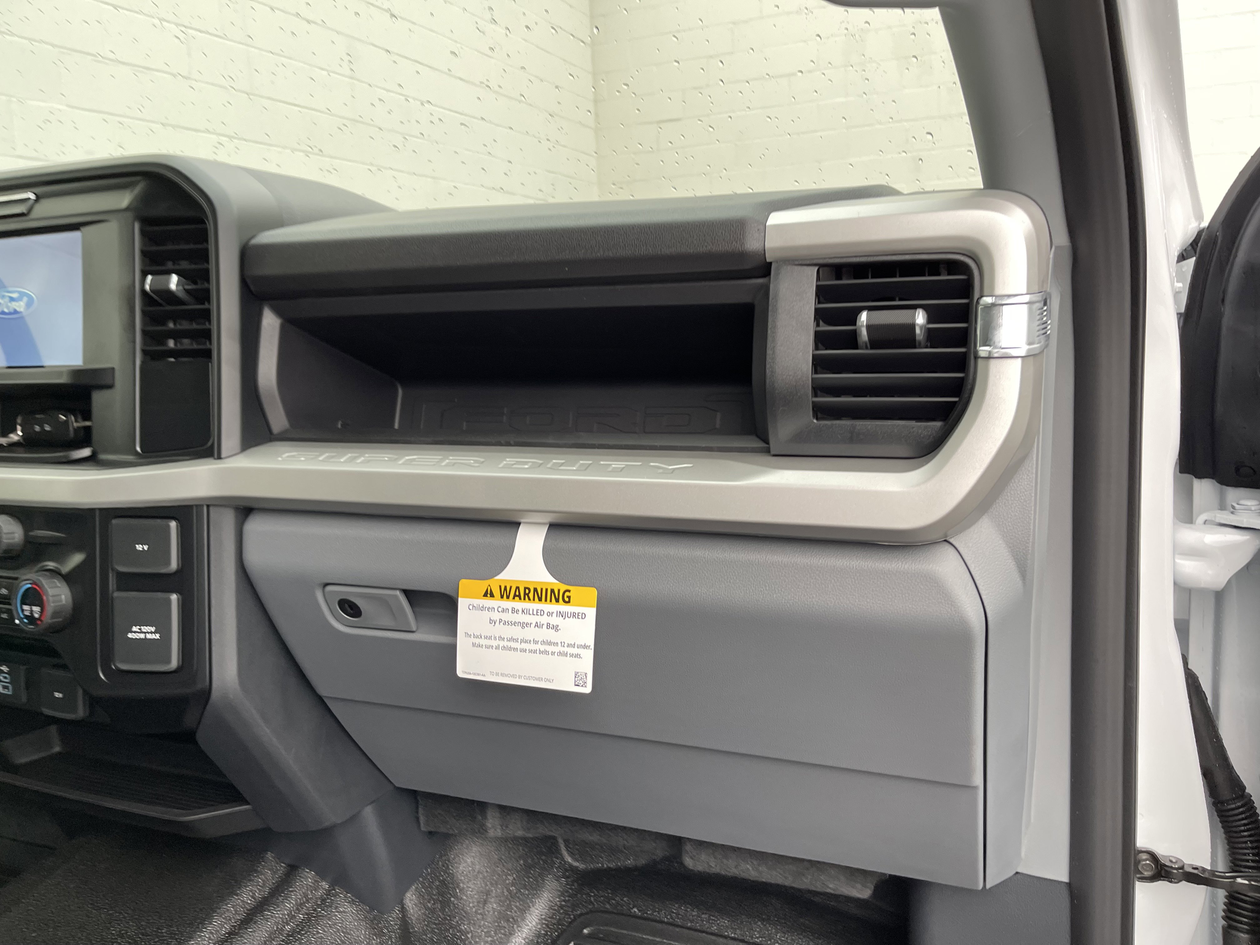 New 2026 Ford F250 XL w/ XL Chrome Package image 37