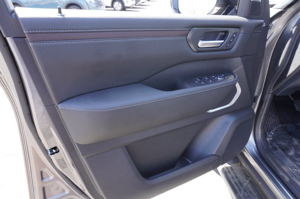 New 2026 Nissan Armada Platinum Reserve AWD/4WD image 16