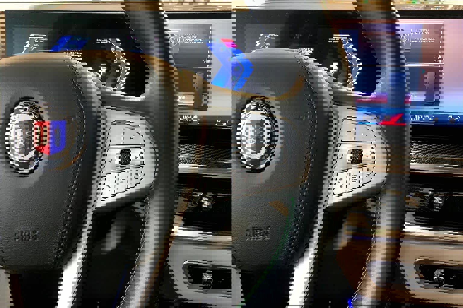 Used 2024 BMW ALPINA XB7 ALPINA XB7 image 25