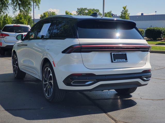 Certified 2024 Lincoln Nautilus Reserve w/ Equipment Group 202A AWD/4WD image 3