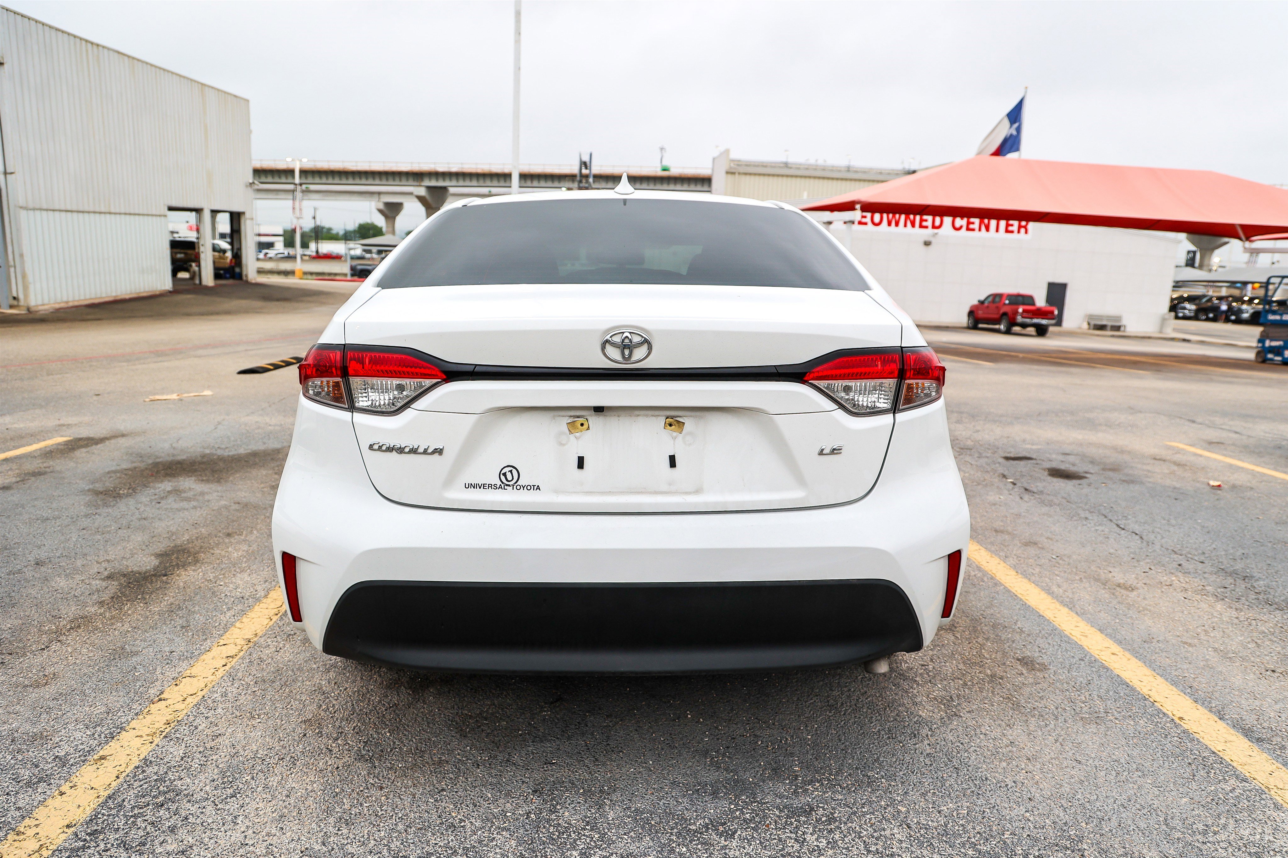 Certified 2024 Toyota Corolla LE FWD image 9