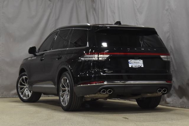 Used 2025 Lincoln Aviator Reserve image 2