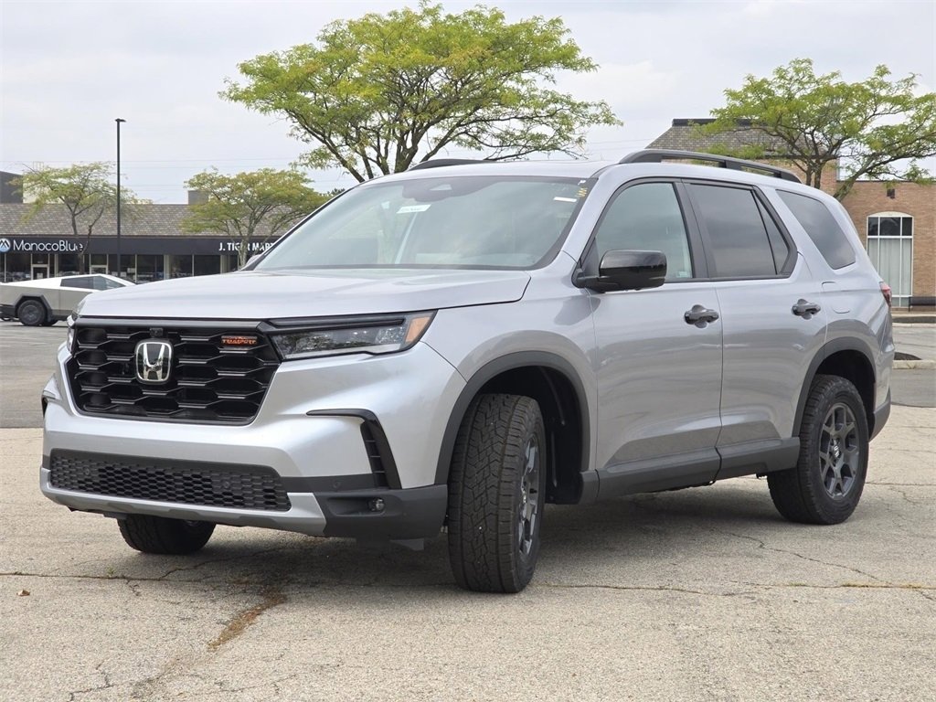 New 2025 Honda Pilot TrailSport image 16