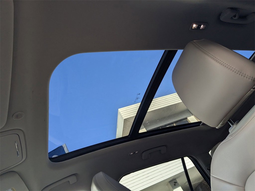 Used 2024 Lincoln Aviator AWD w/ Premium Package image 20