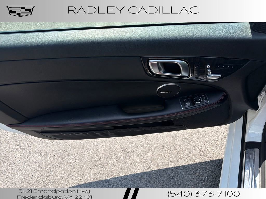Used 2019 Mercedes-Benz SLC 300 w/ Premium Package image 4