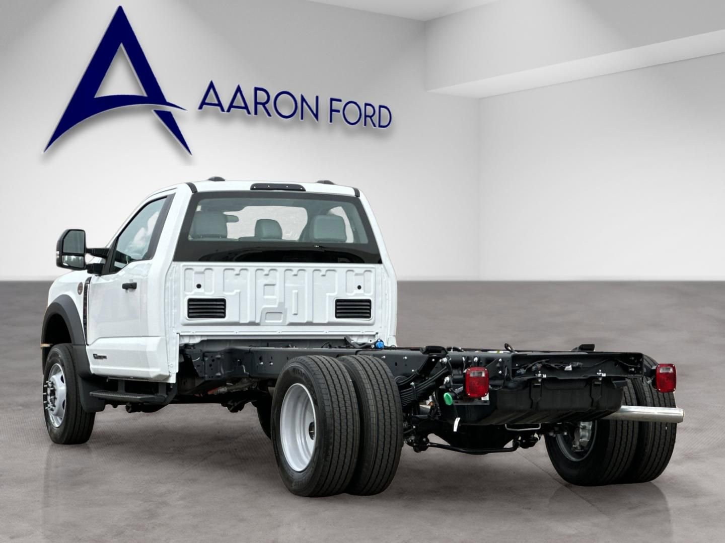 New 2026 Ford F600 4x4 Regular Cab Super Duty image 4