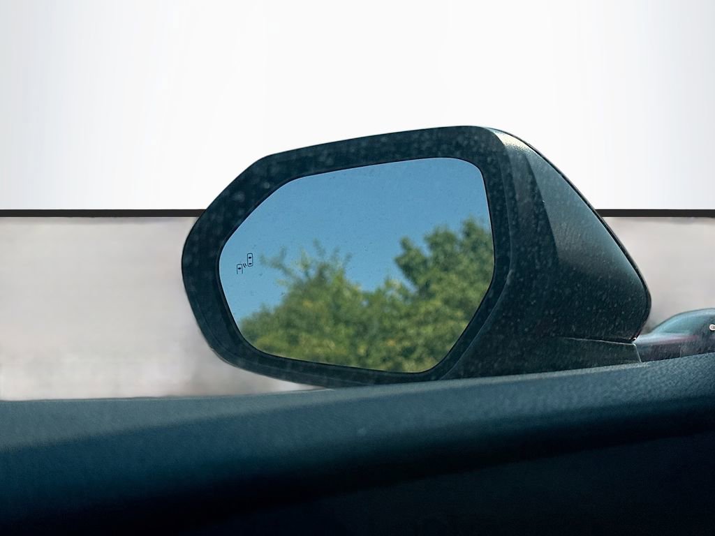 Used 2025 Toyota Camry LE image 24