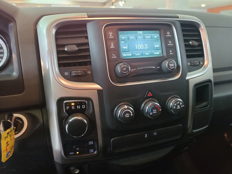 Used 2016 RAM 1500 Classic SLT w/ SLT Plus D←cor Group AWD/4WD image 21