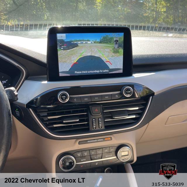 Used 2022 Chevrolet Equinox LT image 10
