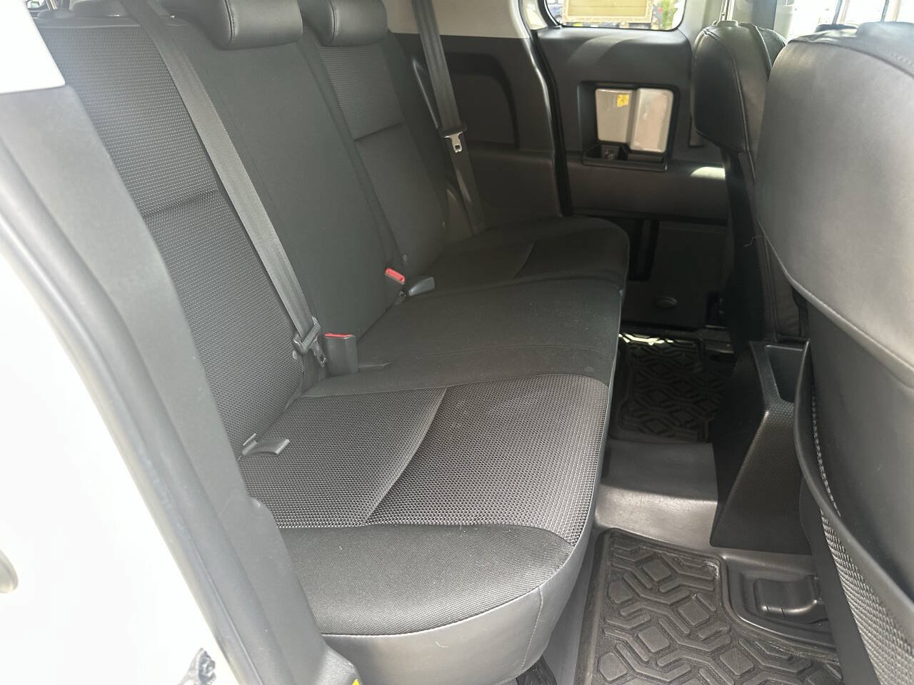 Used 2008 Toyota FJ Cruiser 4WD image 15