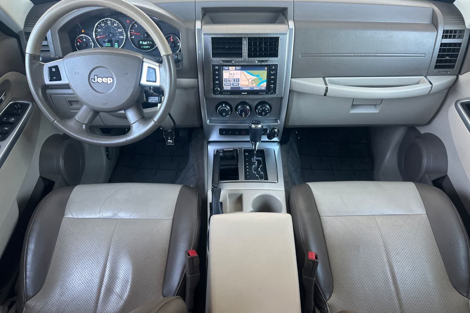 Used 2008 Jeep Liberty Limited w/ Premium Group AWD/4WD image 3