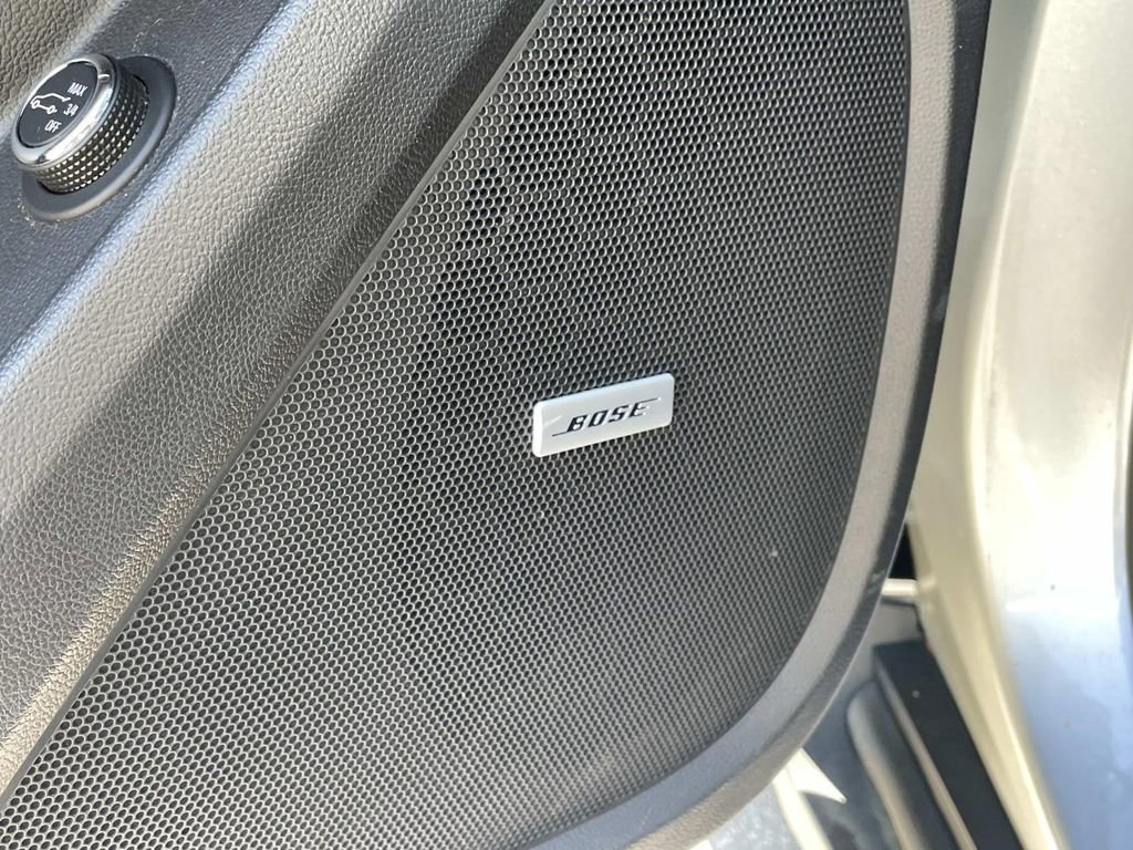 Used 2018 Chevrolet Traverse LT image 19