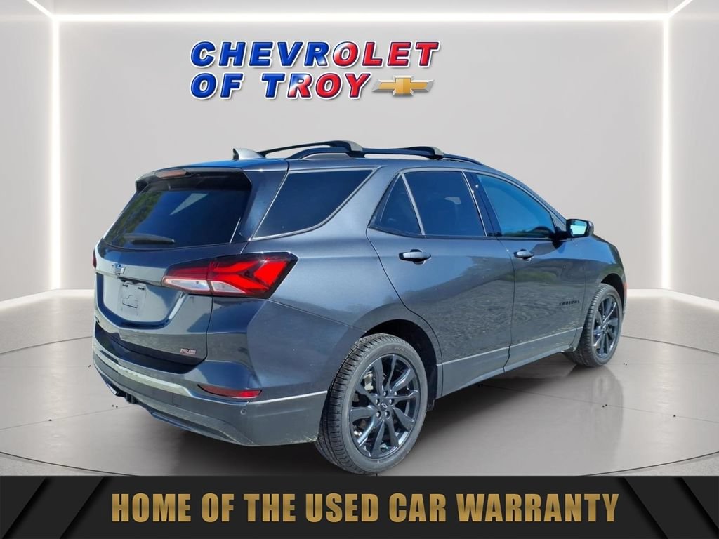 Used 2022 Chevrolet Equinox RS w/ LPO, Floor Liner Package FWD image 9