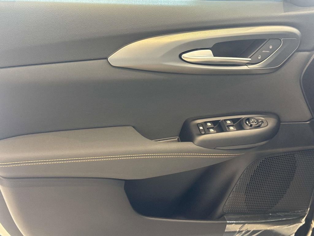 New 2026 Alfa Romeo Tonale w/ Black Premium Package image 19