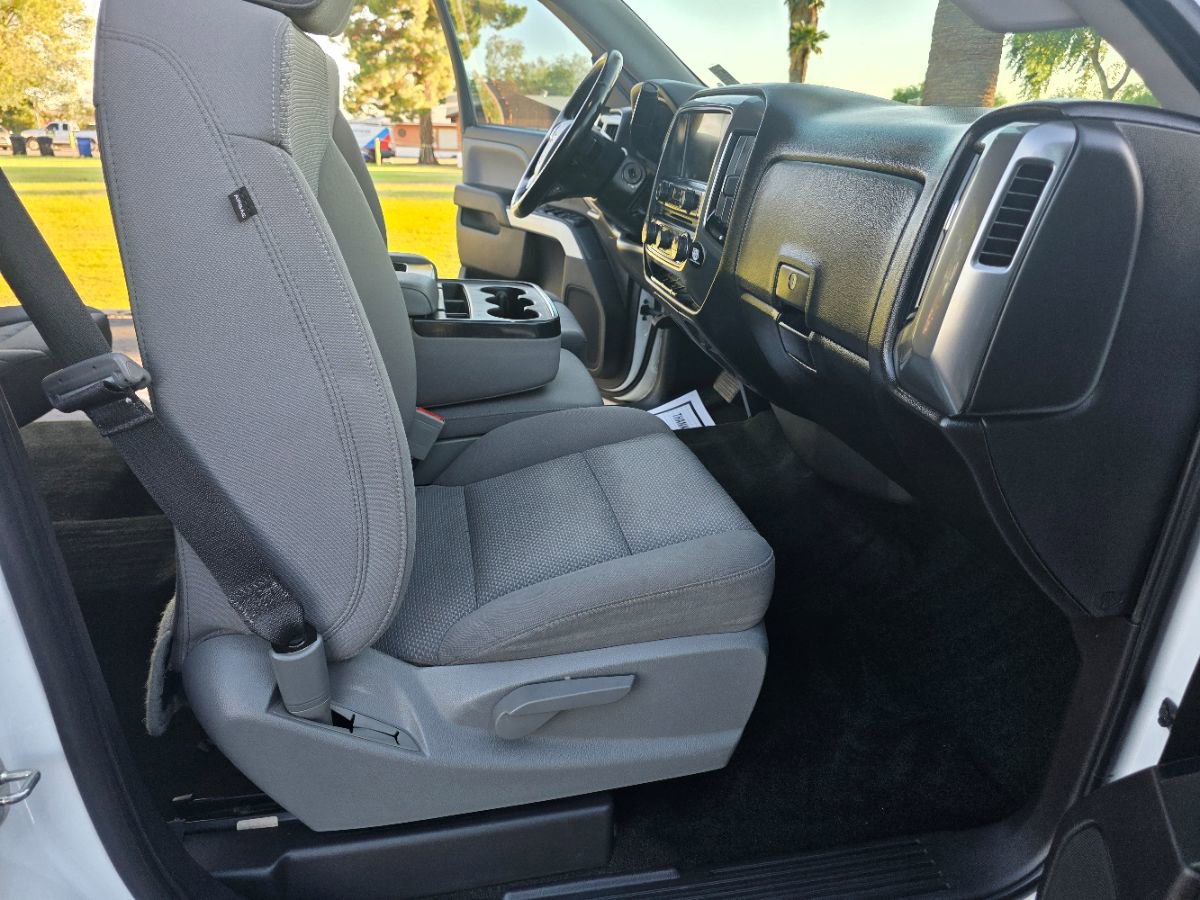 Used 2018 Chevrolet Silverado 1500 LT w/ LT Eassist Package image 33