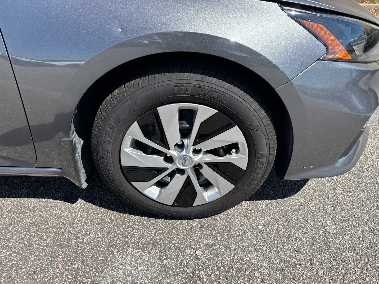 Used 2022 Nissan Altima 2.5 S FWD image 12