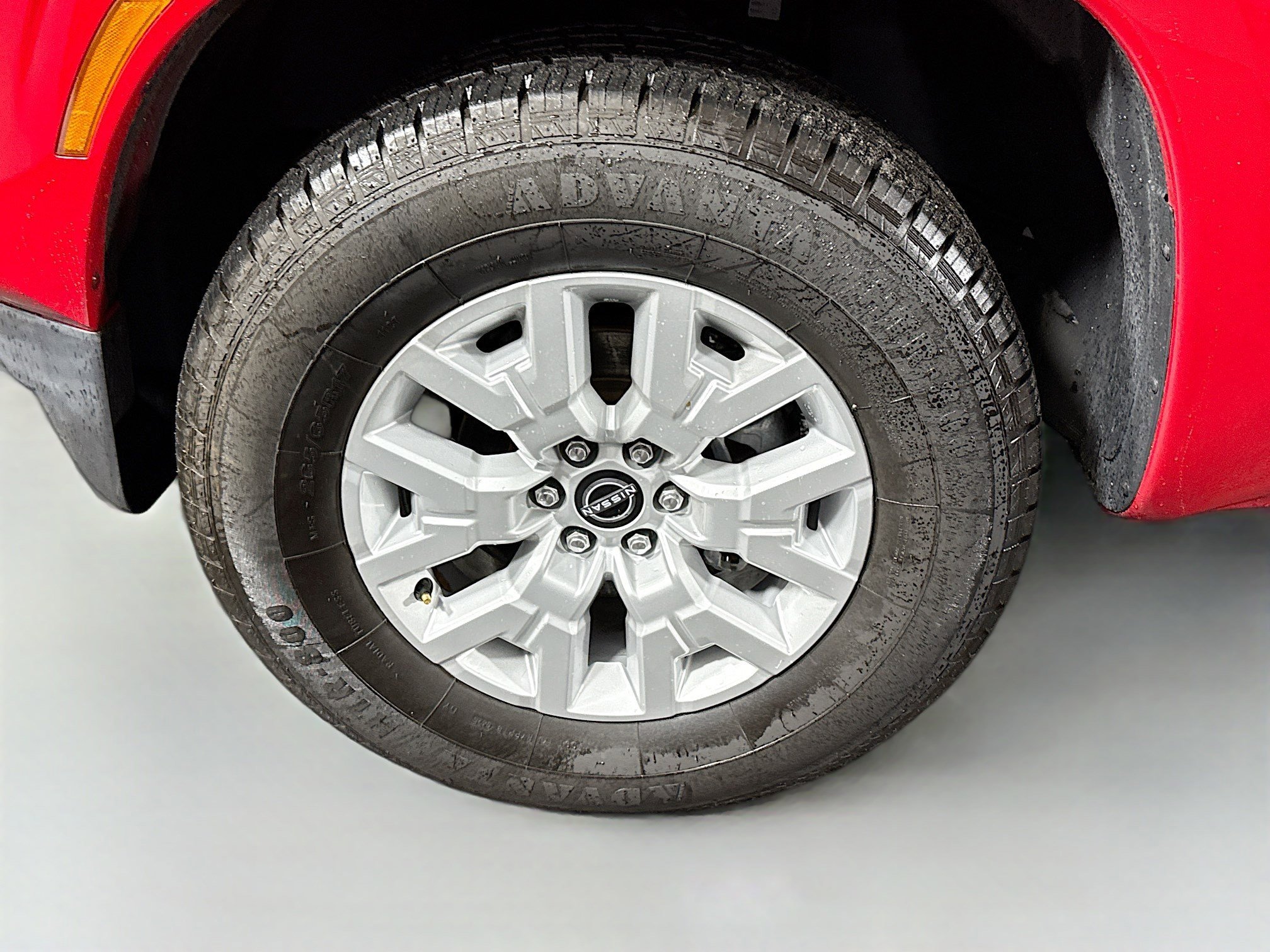 Used 2022 Nissan Frontier SV image 38