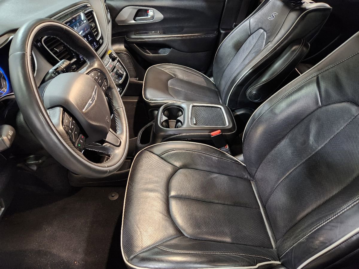 Used 2020 Chrysler Pacifica Limited w/ Advanced Safetytec Group image 31