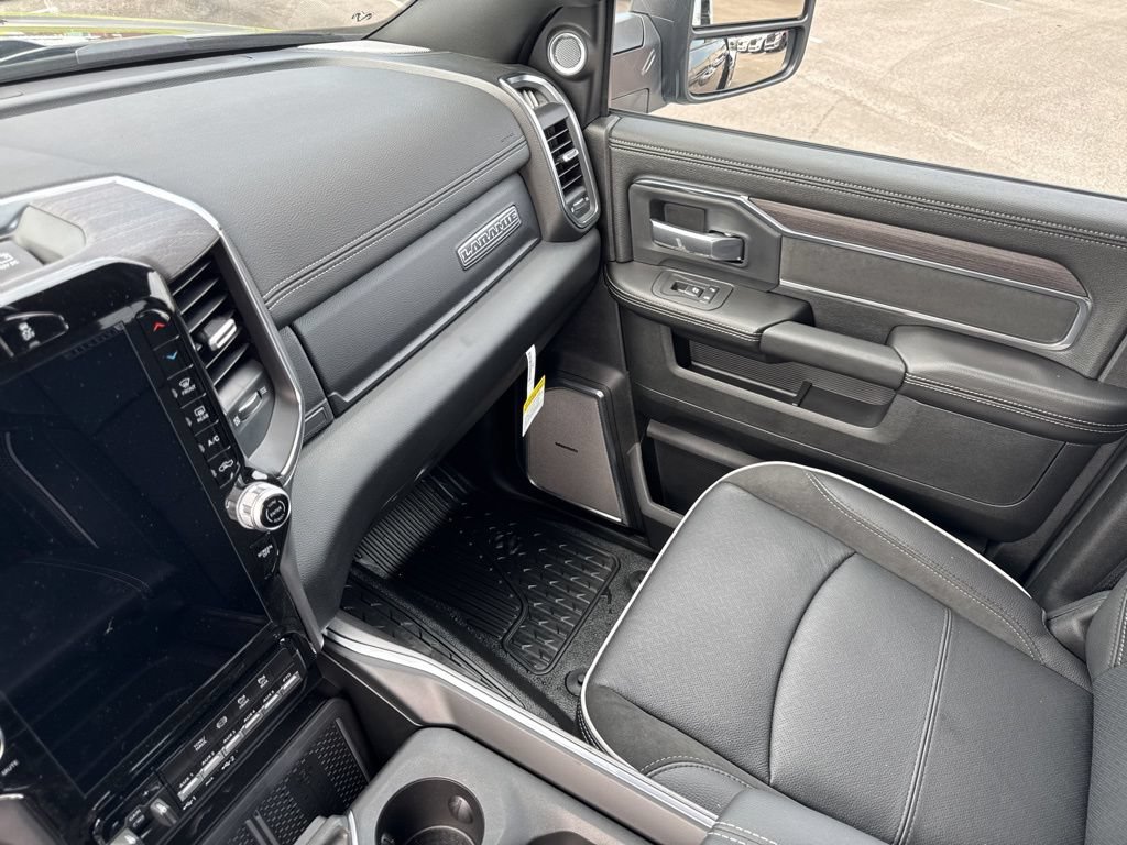 New 2026 RAM 3500 Big Horn w/ Laramie Trim Package AWD/4WD image 37