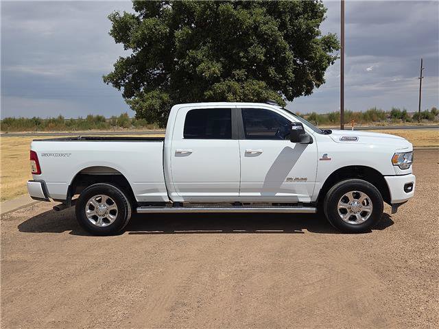 Used 2024 RAM 2500 Big Horn w/ Sport Appearance Package AWD/4WD image 4