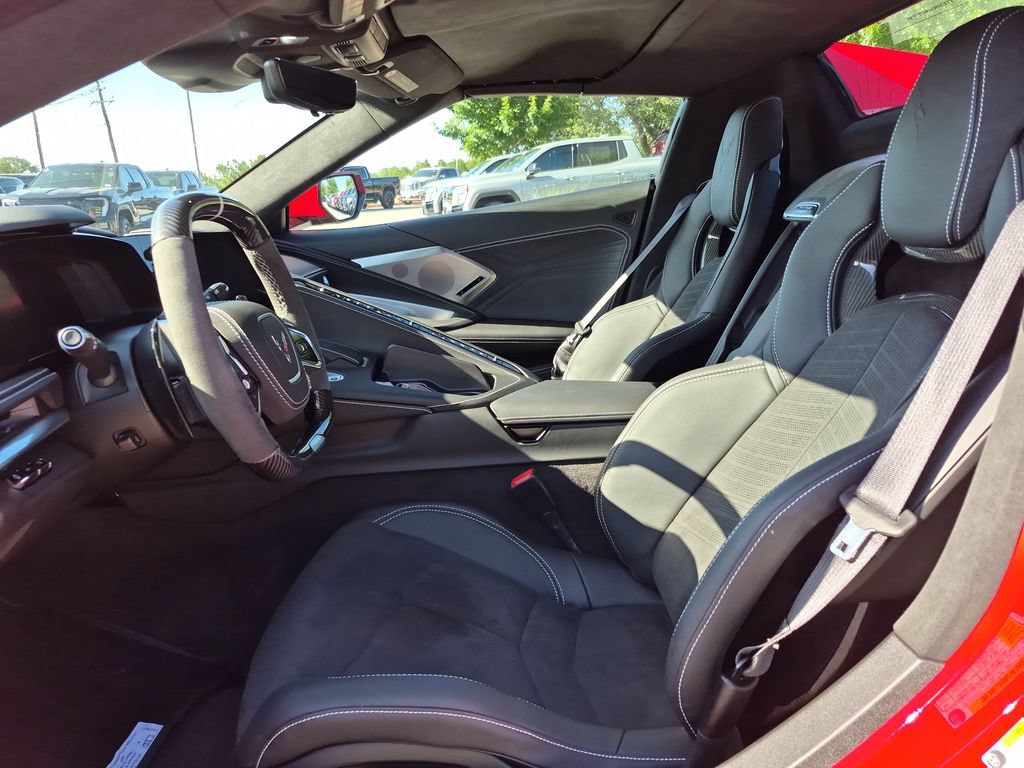 Used 2024 Chevrolet Corvette Z06 RWD image 21