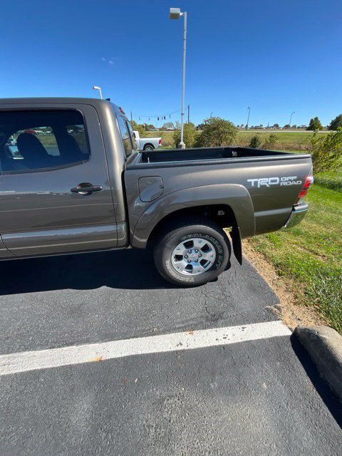 Used 2014 Toyota Tacoma 4x4 Double Cab w/ TRD Off-Road Package image 8