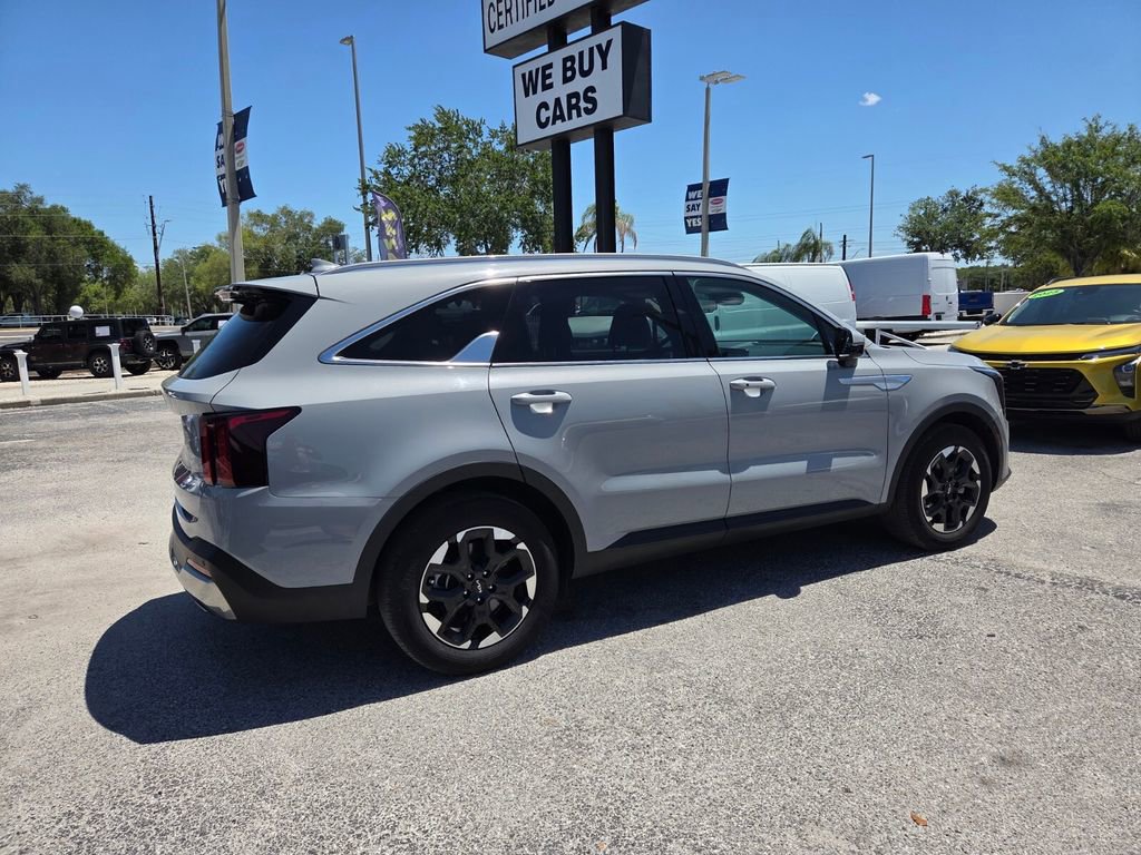 Used 2024 Kia Sorento S FWD image 14