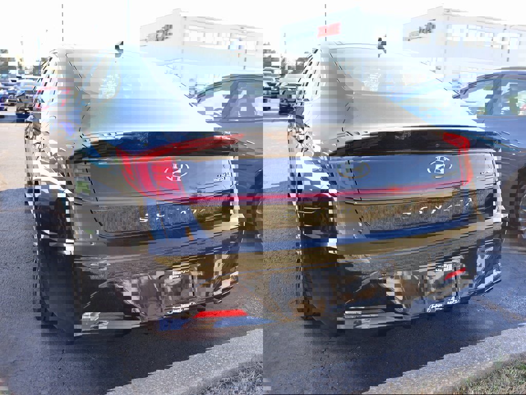 Used 2021 Hyundai Sonata Limited image 21