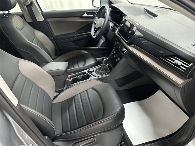 Used 2022 Volkswagen Taos SEL image 18