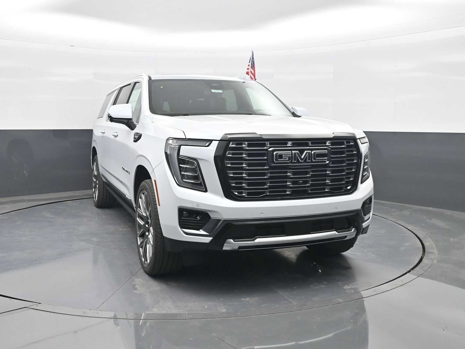 New 2026 GMC Yukon XL Denali Ultimate AWD/4WD image 2