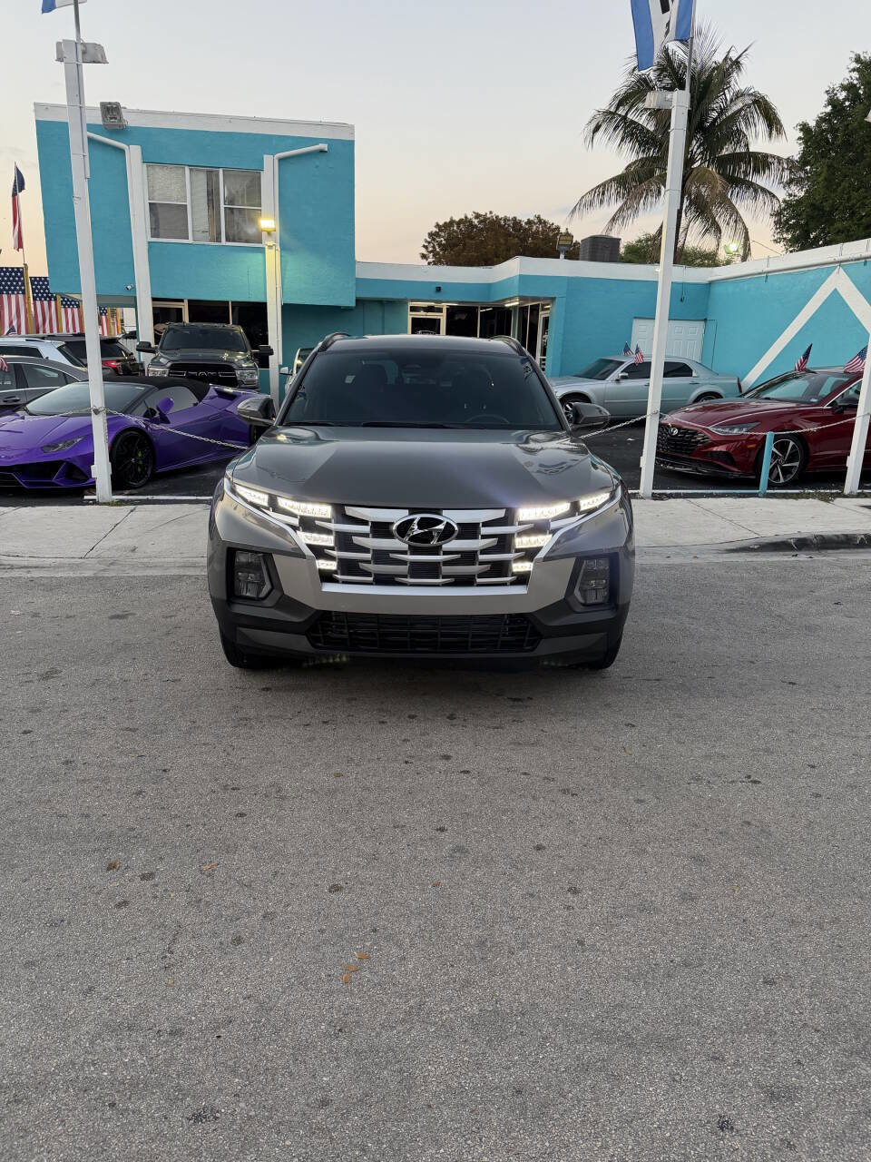 Used 2024 Hyundai Santa Cruz SEL w/ Activity Package AWD/4WD image 2