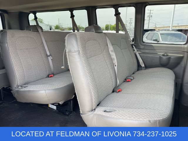 Used 2025 Chevrolet Express 3500 LT w/ LT Preferred Equipment Group RWD image 23