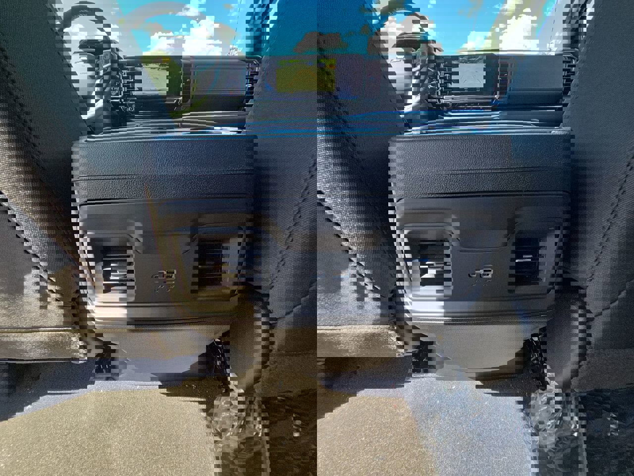 New 2026 Chevrolet Silverado 1500 LT image 58