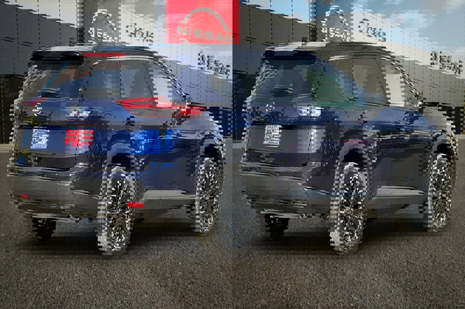 New 2026 Nissan Rogue Dark Armor image 3