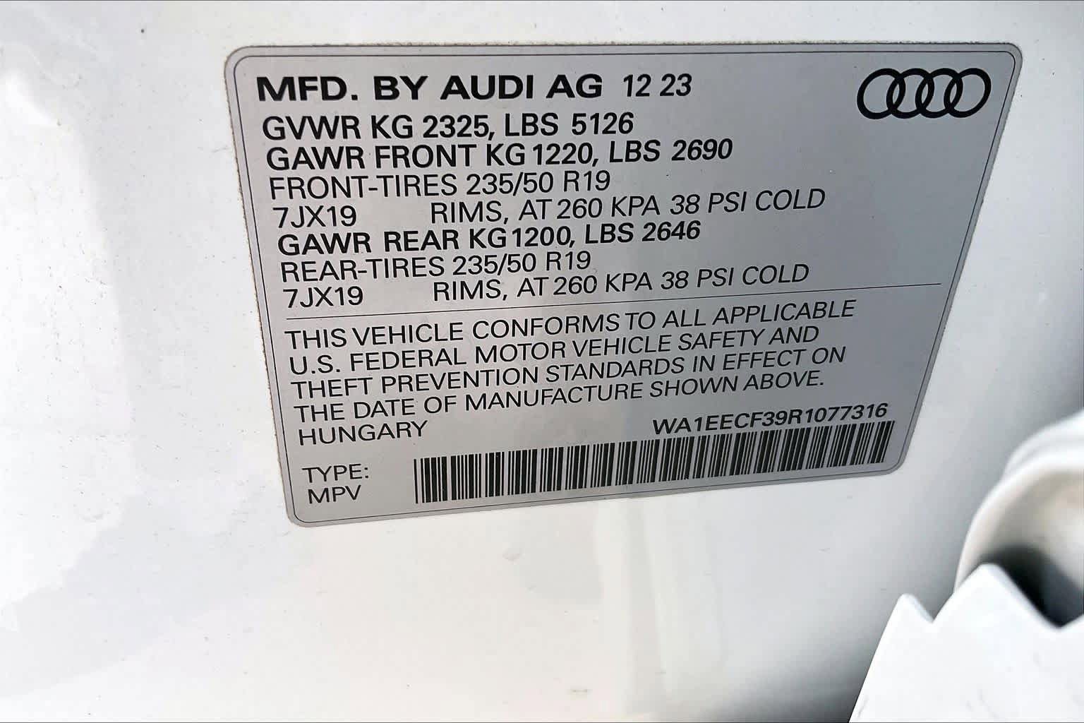 Used 2024 Audi Q3 2.0T Premium Plus w/ Premium Plus Package AWD/4WD image 35