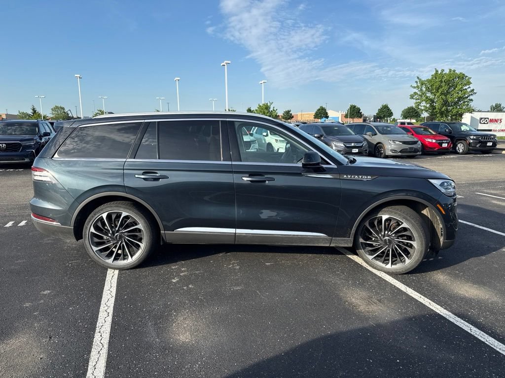 Used 2023 Lincoln Aviator Reserve w/ Equipment Group 201A AWD/4WD image 7