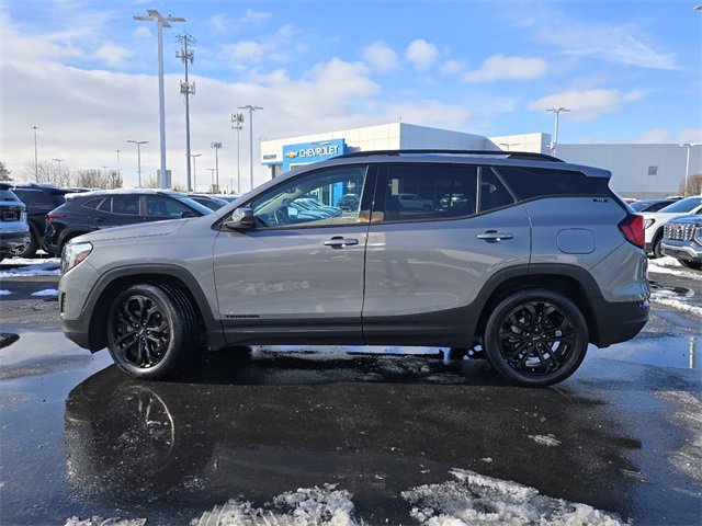 Used 2020 GMC Terrain SLE w/ Driver Convenience Package image 17