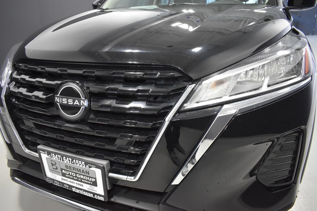 Used 2022 Nissan Kicks SV FWD image 11