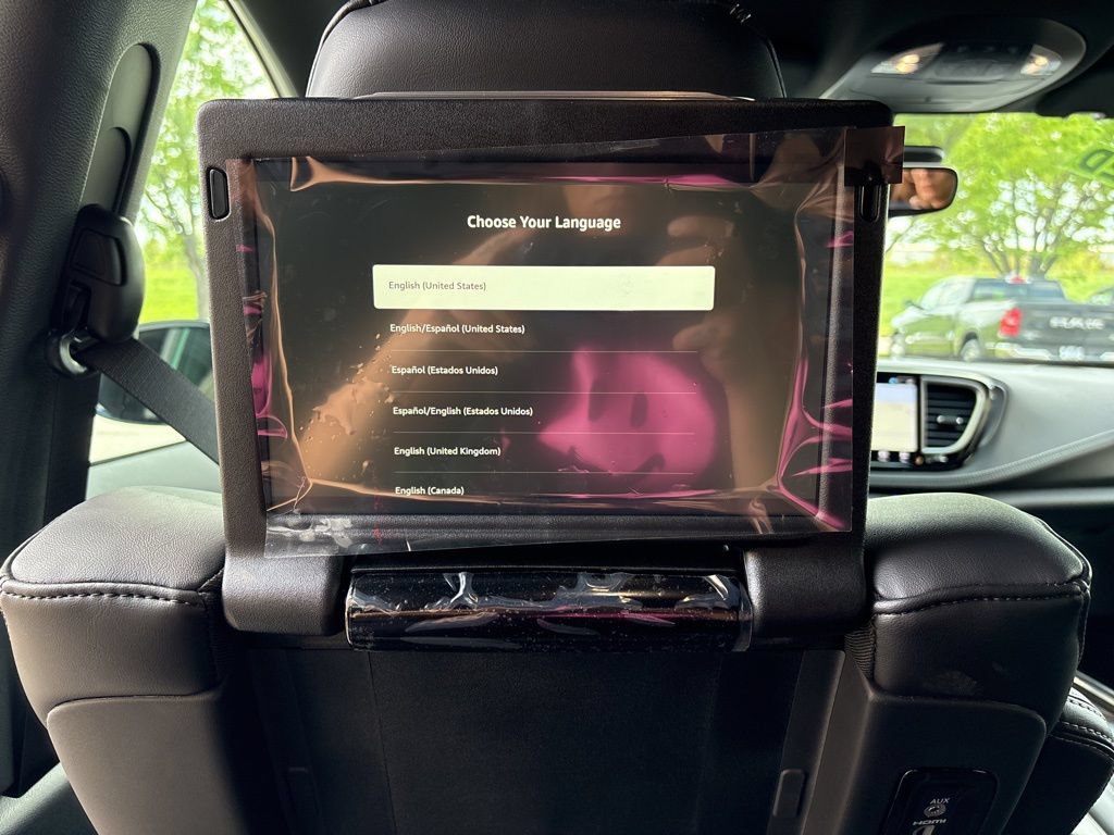 New 2026 Chrysler Pacifica Select FWD image 40