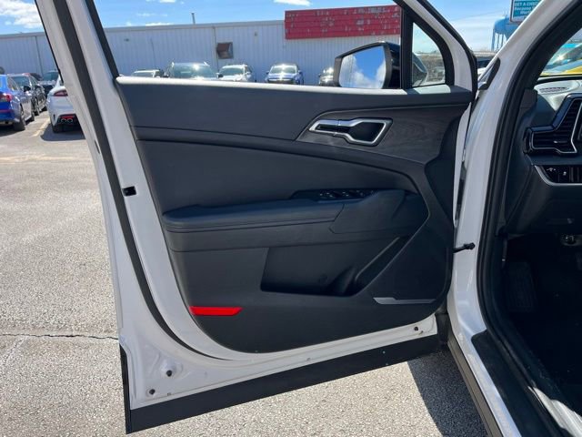 Certified 2025 Kia Sportage X-Line image 18