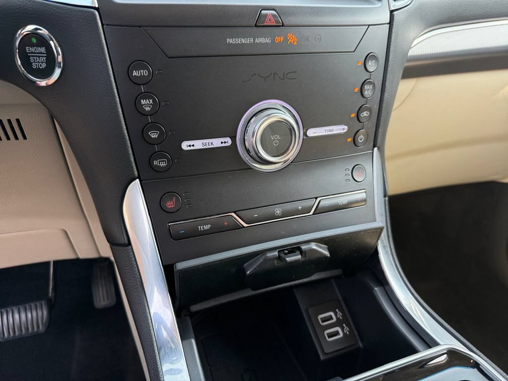 Used 2020 Ford Edge Titanium AWD/4WD image 20