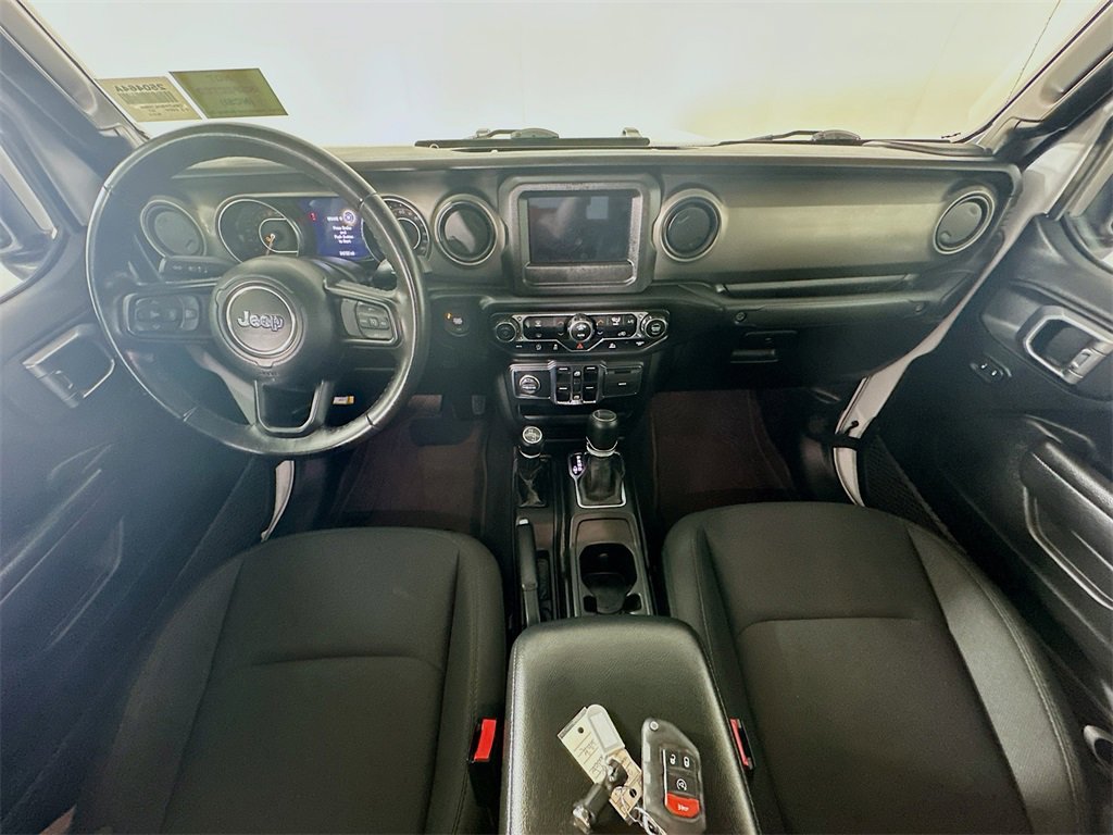 Used 2022 Jeep Gladiator Willys image 10